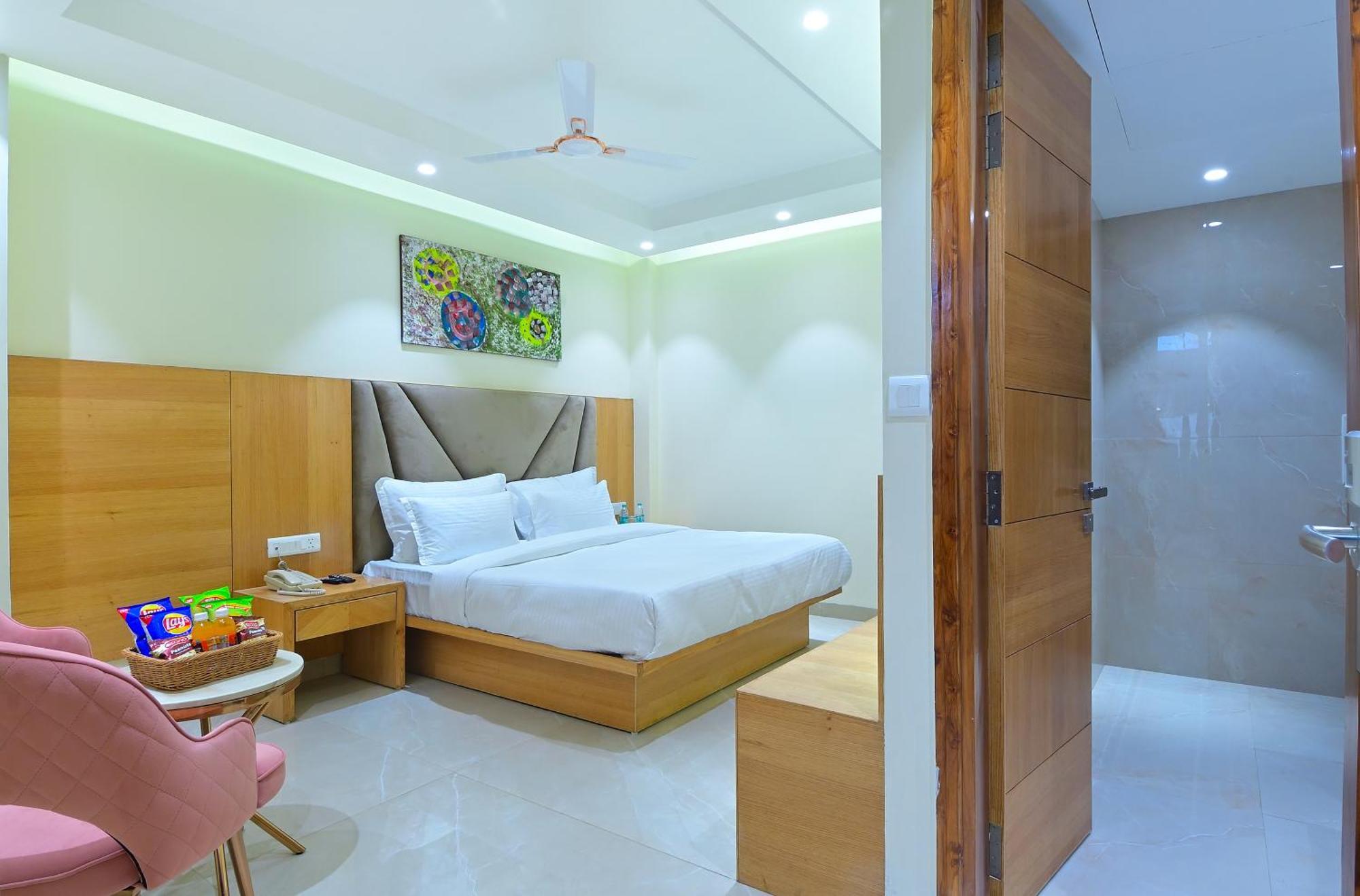 Hotel Shandon-2 Mins From Connaught Place Nova Deli Exterior foto