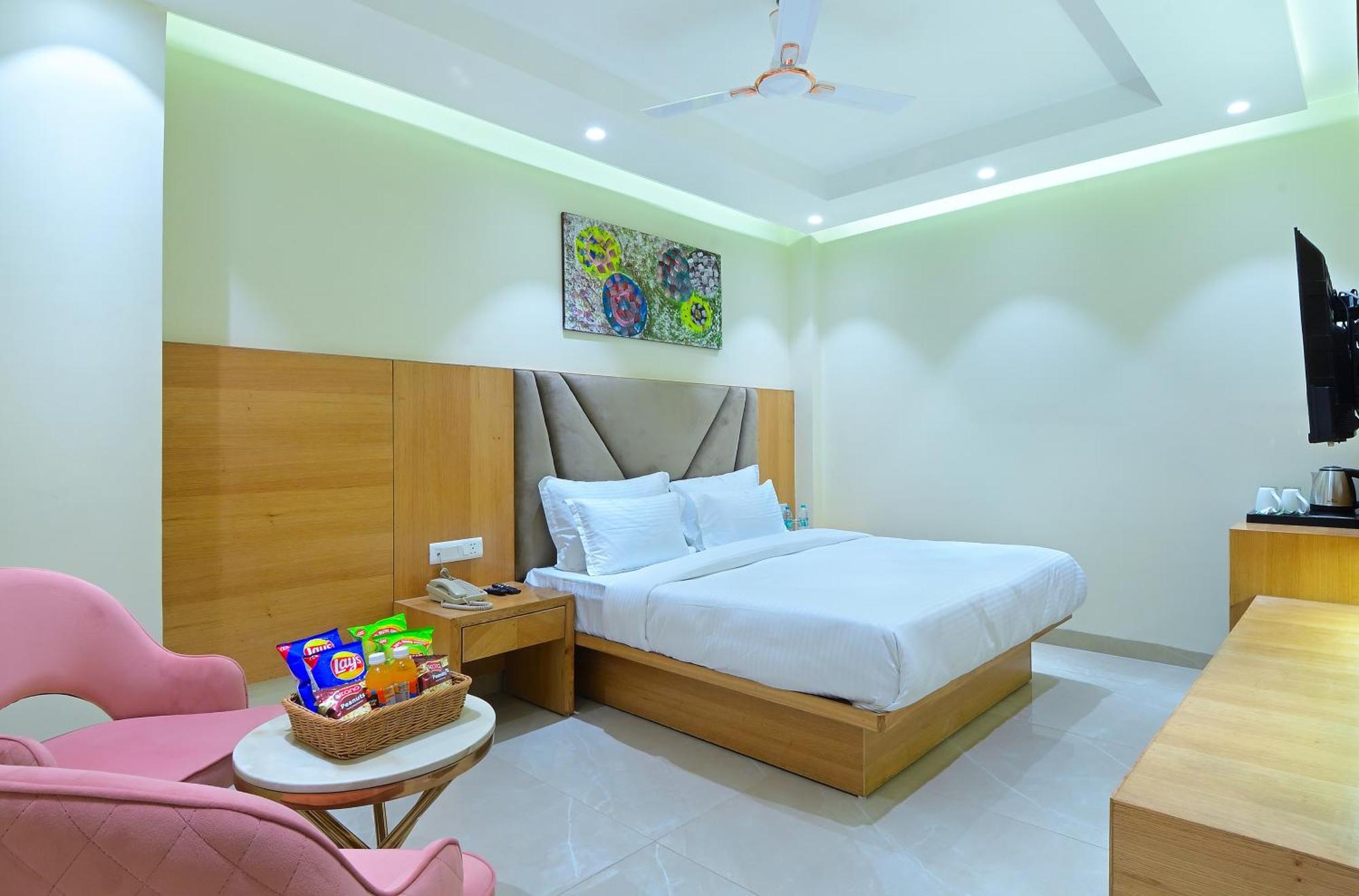Hotel Shandon-2 Mins From Connaught Place Nova Deli Exterior foto